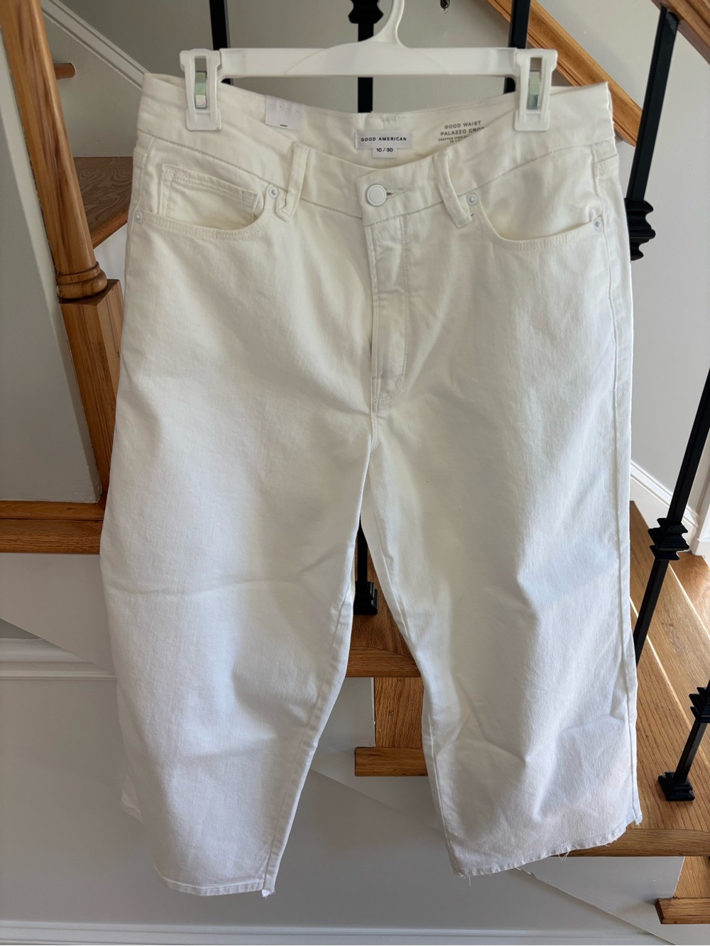 Good American Good Waist Palazzo Crop Jeans. White. Size 30/10. NWT